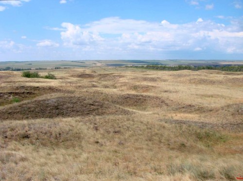 Следы рудников близ посёлка Уранбаш