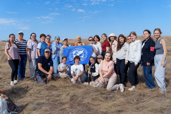 Геология на практике: ОГУ пригласил оренбуржцев на экскурсию по Каргалинским рудникам