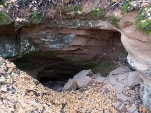 Обрушенная штольня с шахтой